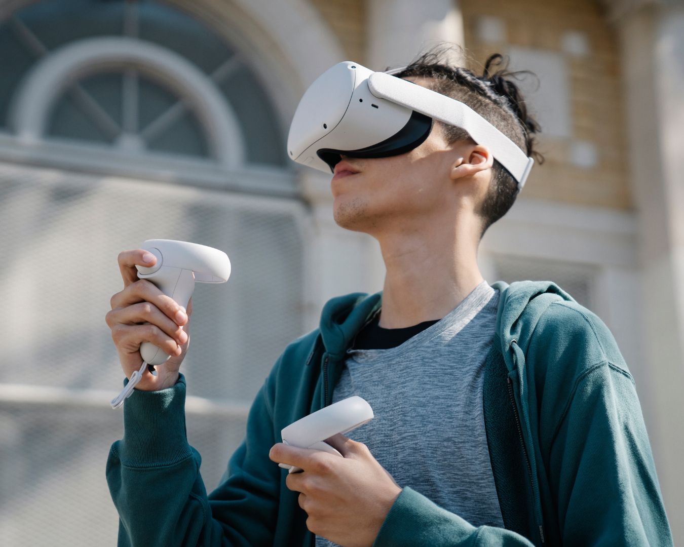Innovative Multimedia Solutions: AR, VR & Video | Fujicon